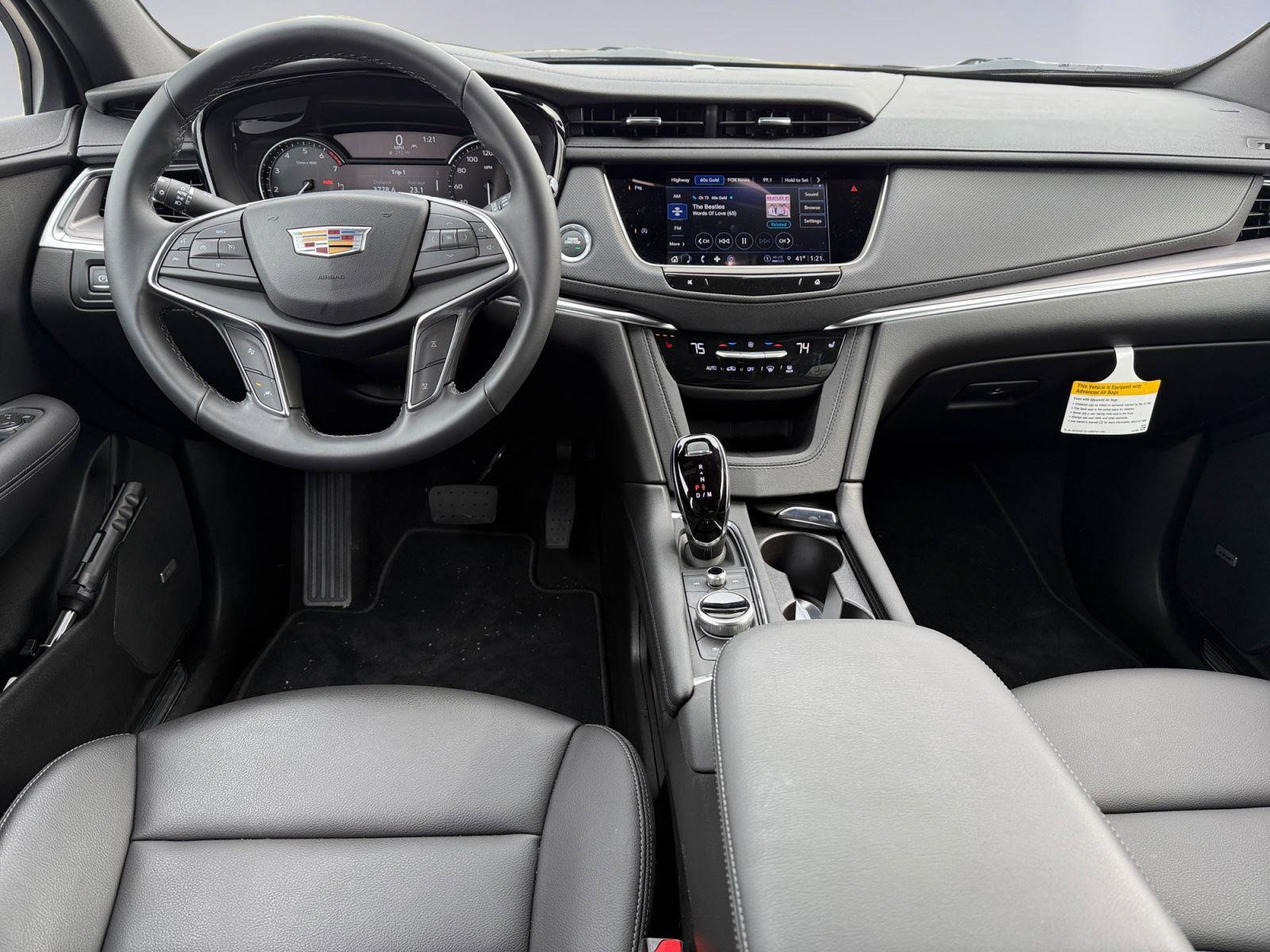 Used 2025 Cadillac XT5 Luxury image 17