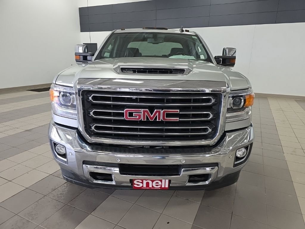 Used 2019 GMC Sierra 3500 SLT w/ Duramax Plus Package AWD/4WD image 8