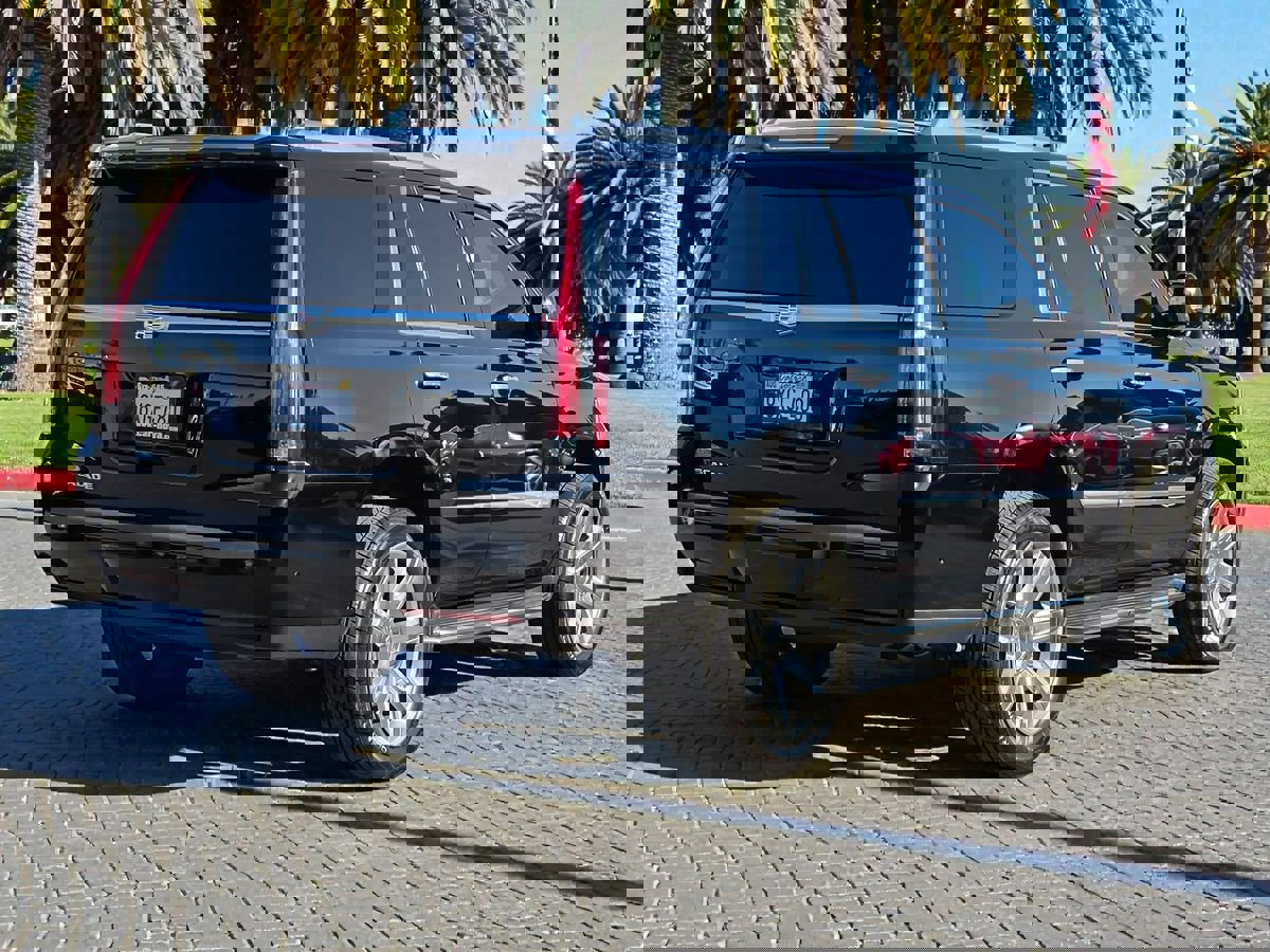 Used 2017 Cadillac Escalade Luxury image 7