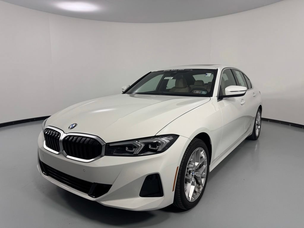Certified 2025 BMW 330i xDrive Sedan w/ Convenience Package AWD/4WD image 4
