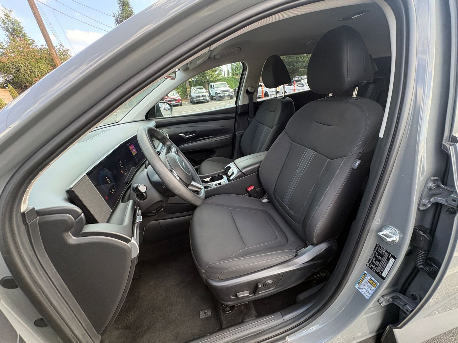 Used 2025 Hyundai Tucson SEL AWD/4WD image 39