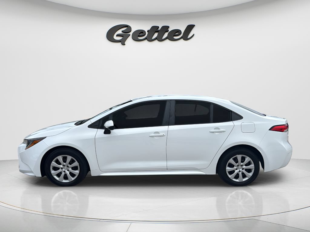 Used 2024 Toyota Corolla LE FWD image 8