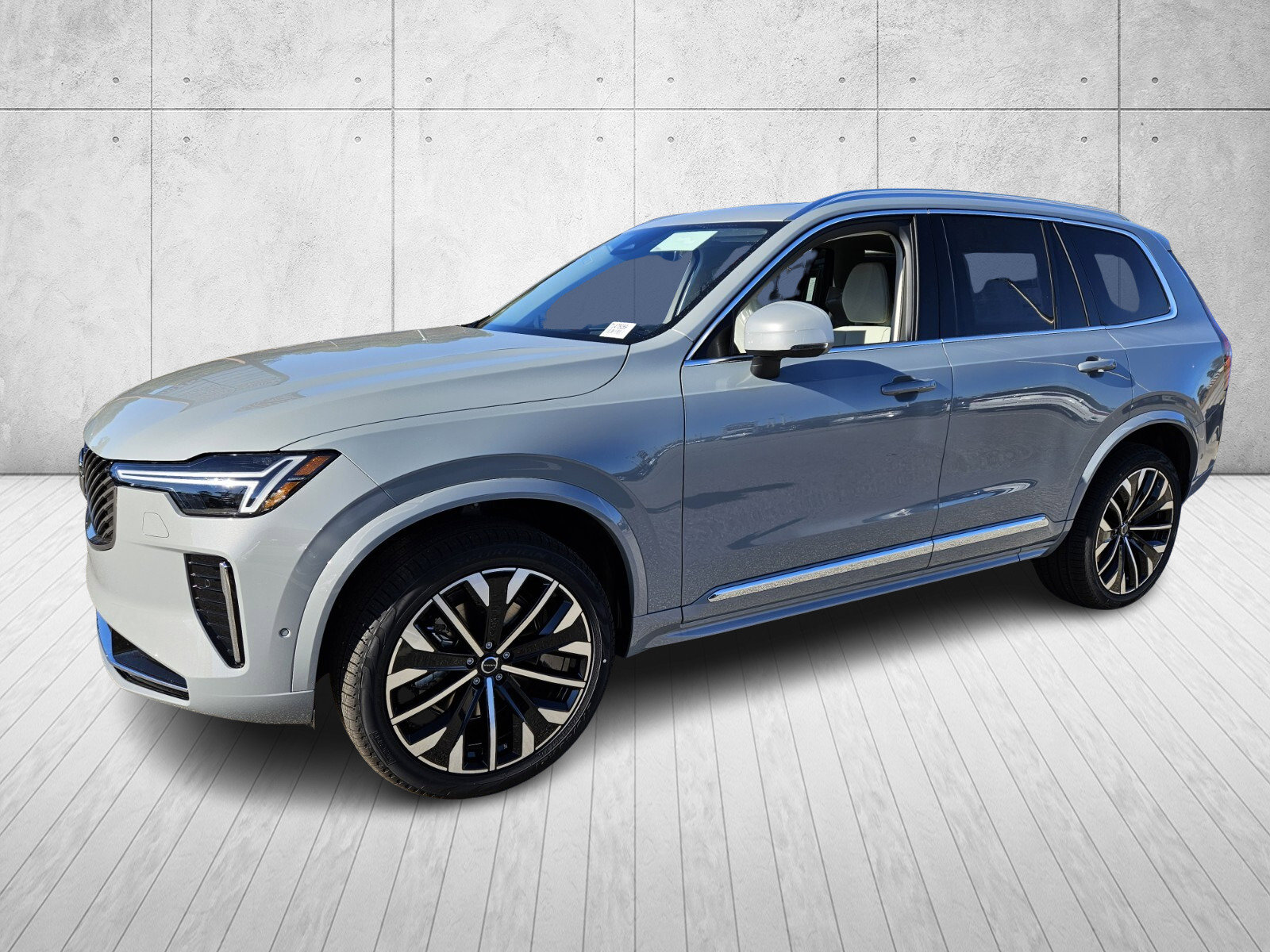 New 2026 Volvo XC90 B6 Ultra w/ Protection Package AWD/4WD image 3