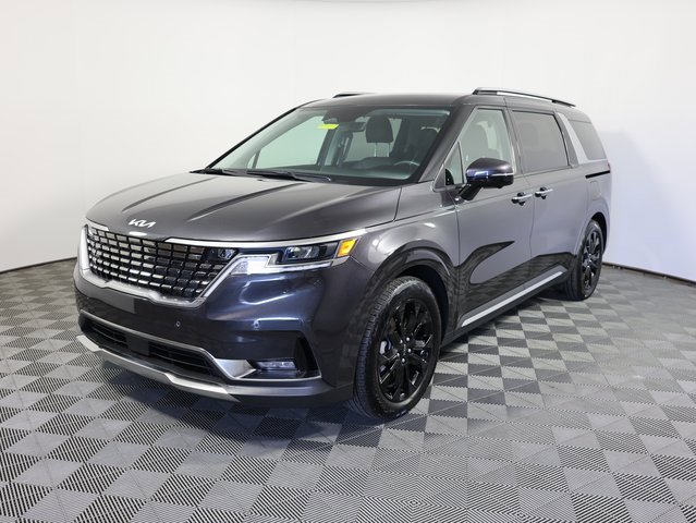 Used 2024 Kia Carnival SX image 1