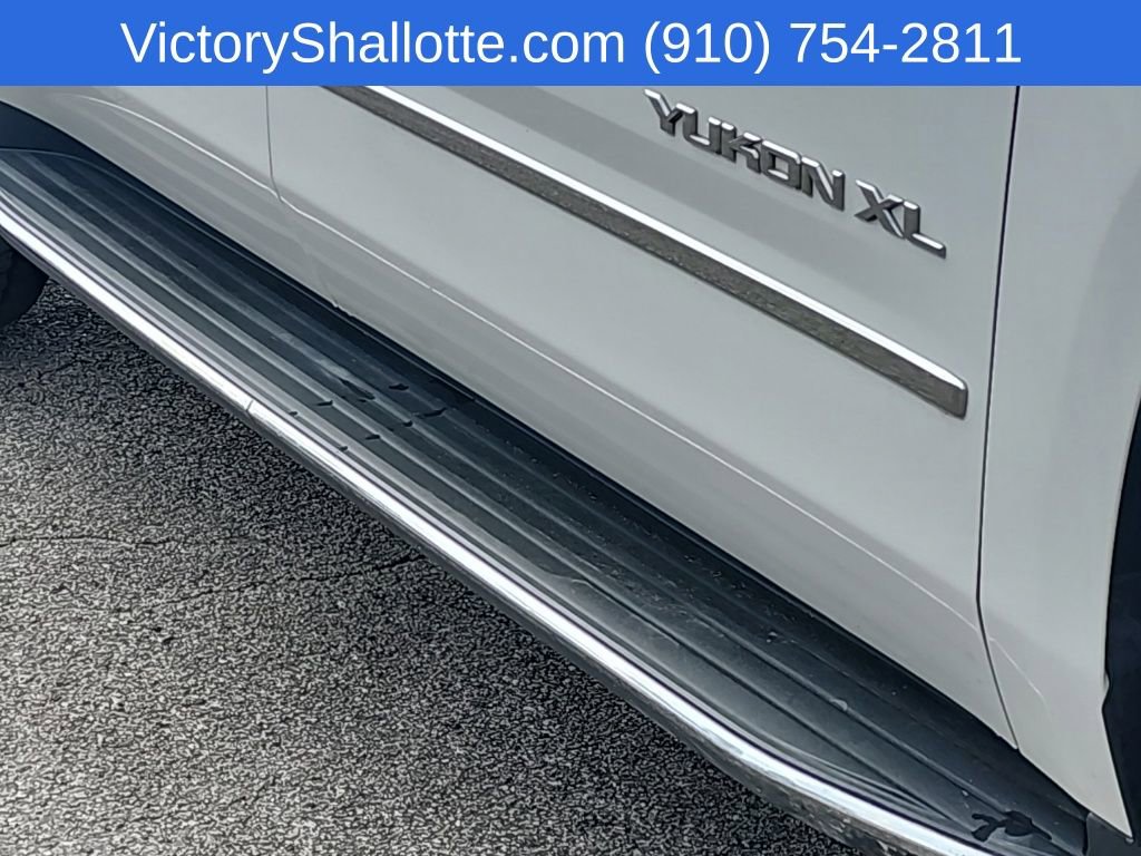 Used 2017 GMC Yukon XL SLE w/ SLE Value Package image 30