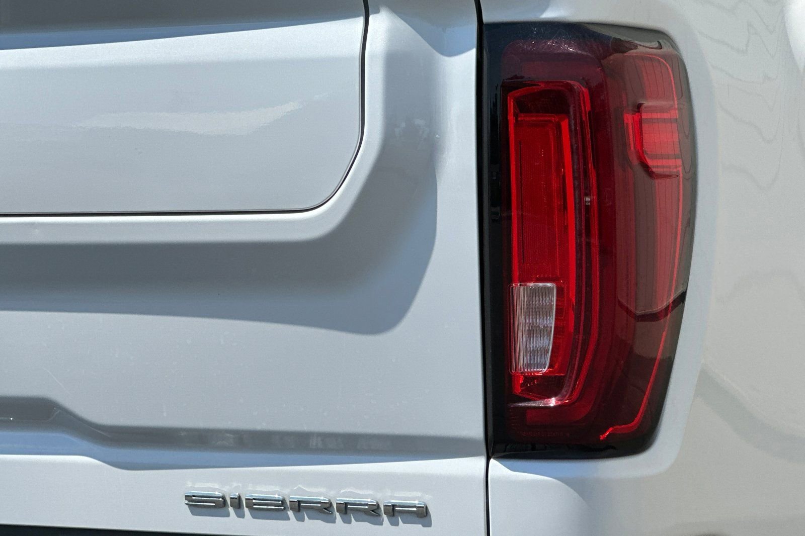 Used 2023 GMC Sierra 2500 Denali w/ Denali Ultimate Package image 27