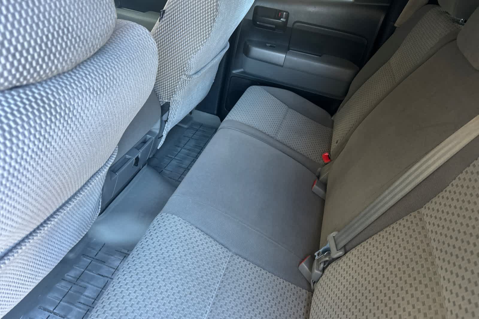 Used 2013 Toyota Tundra 2WD Double Cab w/ Tow Pkg image 4