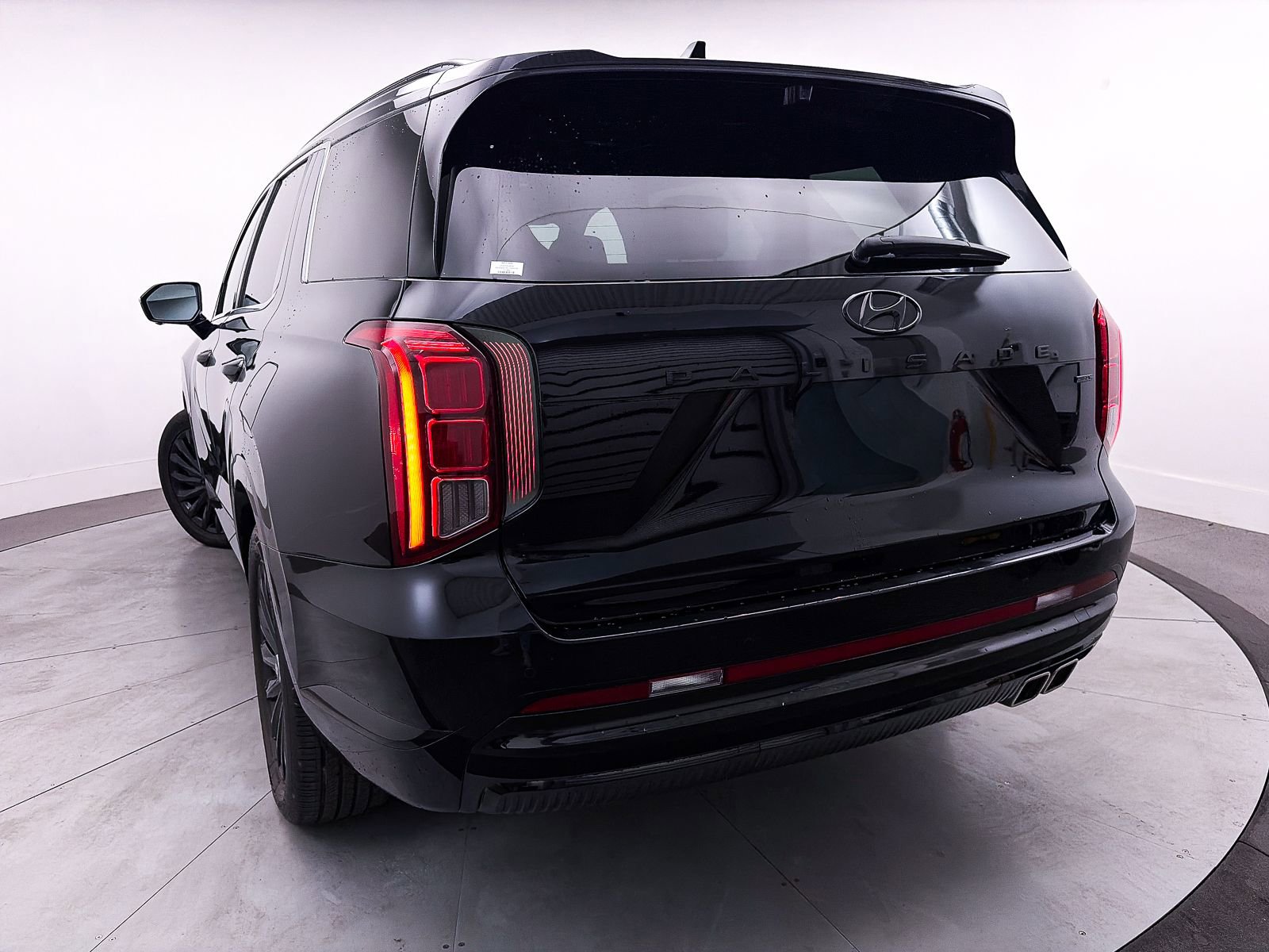 Used 2024 Hyundai Palisade Calligraphy image 12