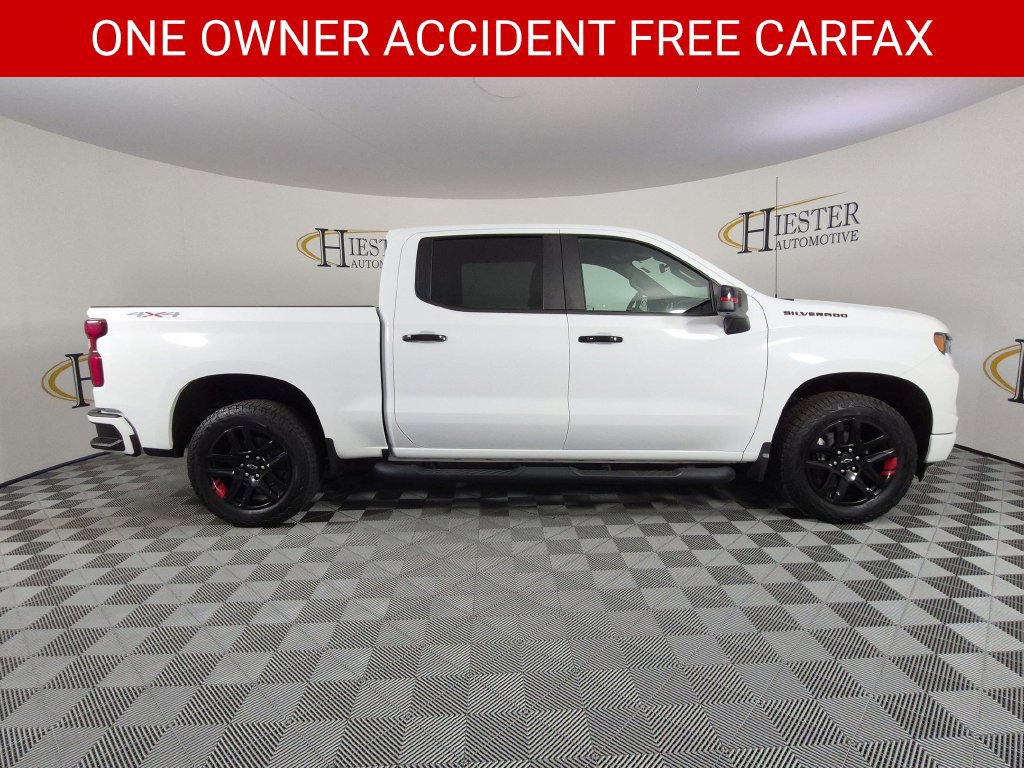 Certified 2023 Chevrolet Silverado 1500 RST w/ Redline Edition AWD/4WD image 3