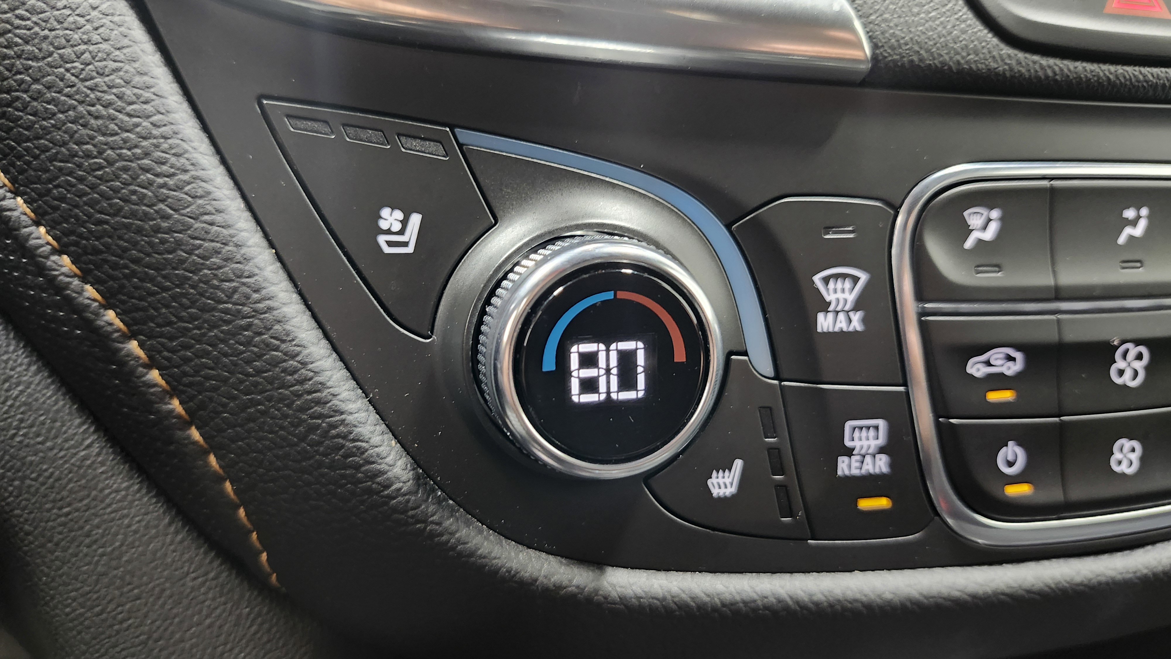 Used 2021 Chevrolet Equinox Premier image 9