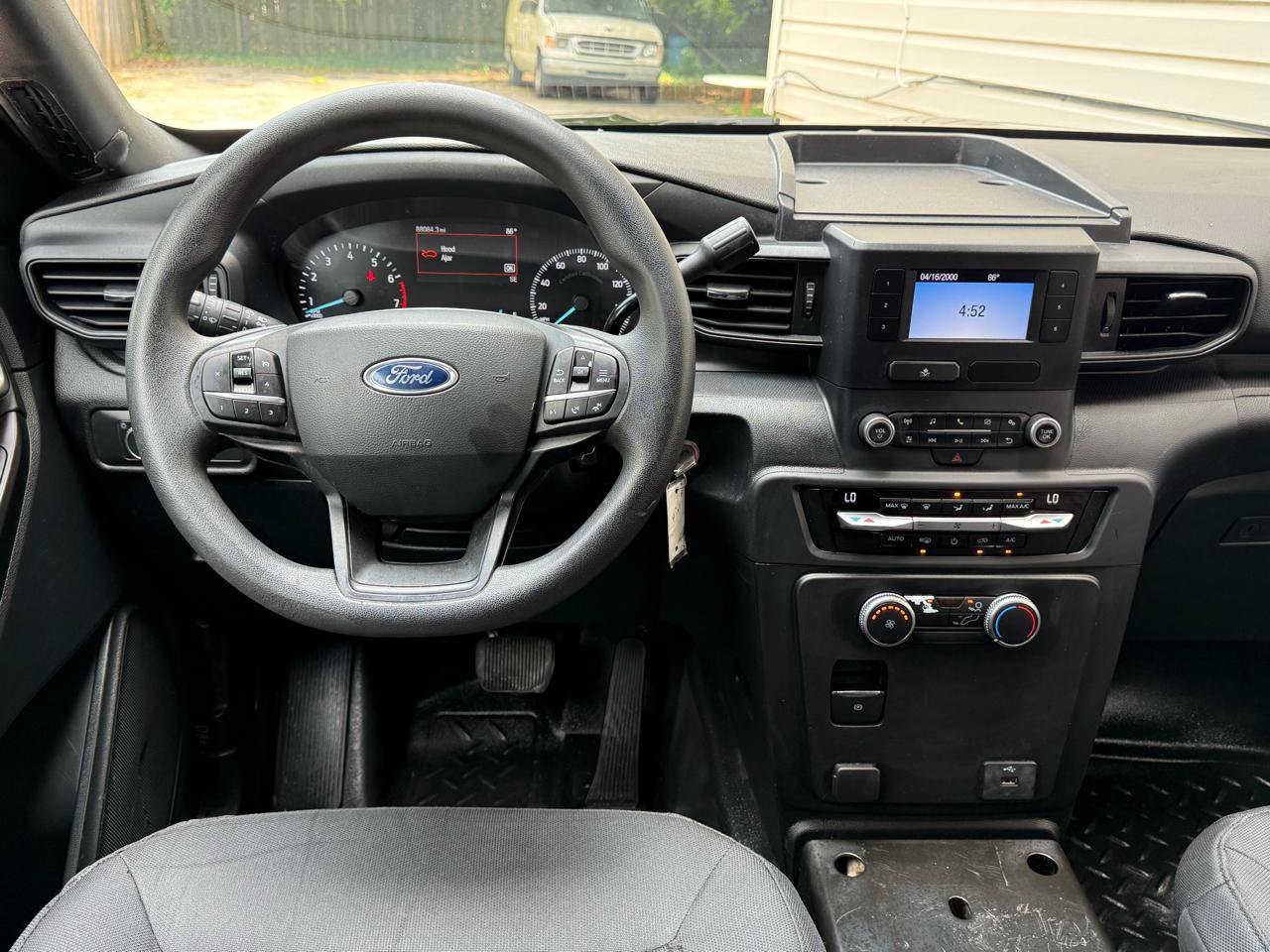 Used 2021 Ford Explorer 4WD Police Interceptor image 2