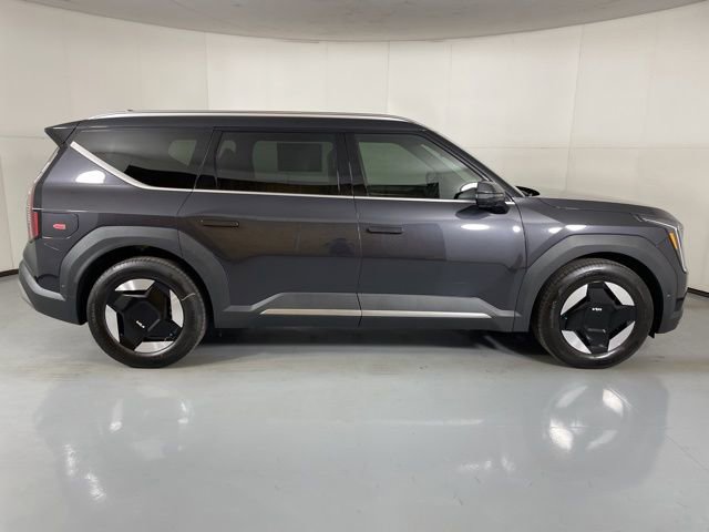 New 2026 Kia EV9 Wind image 9