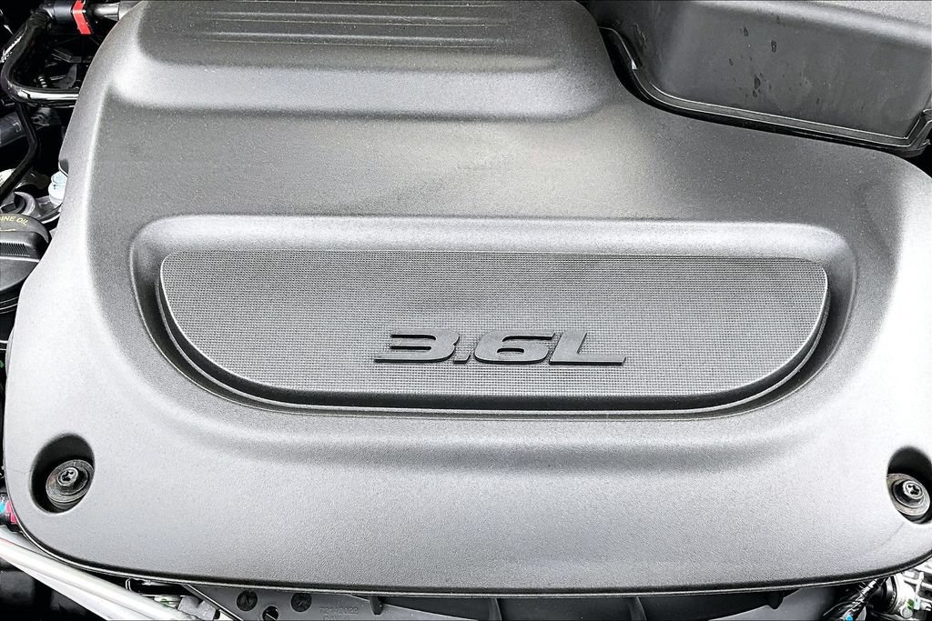 New 2026 Chrysler Pacifica Select FWD image 32