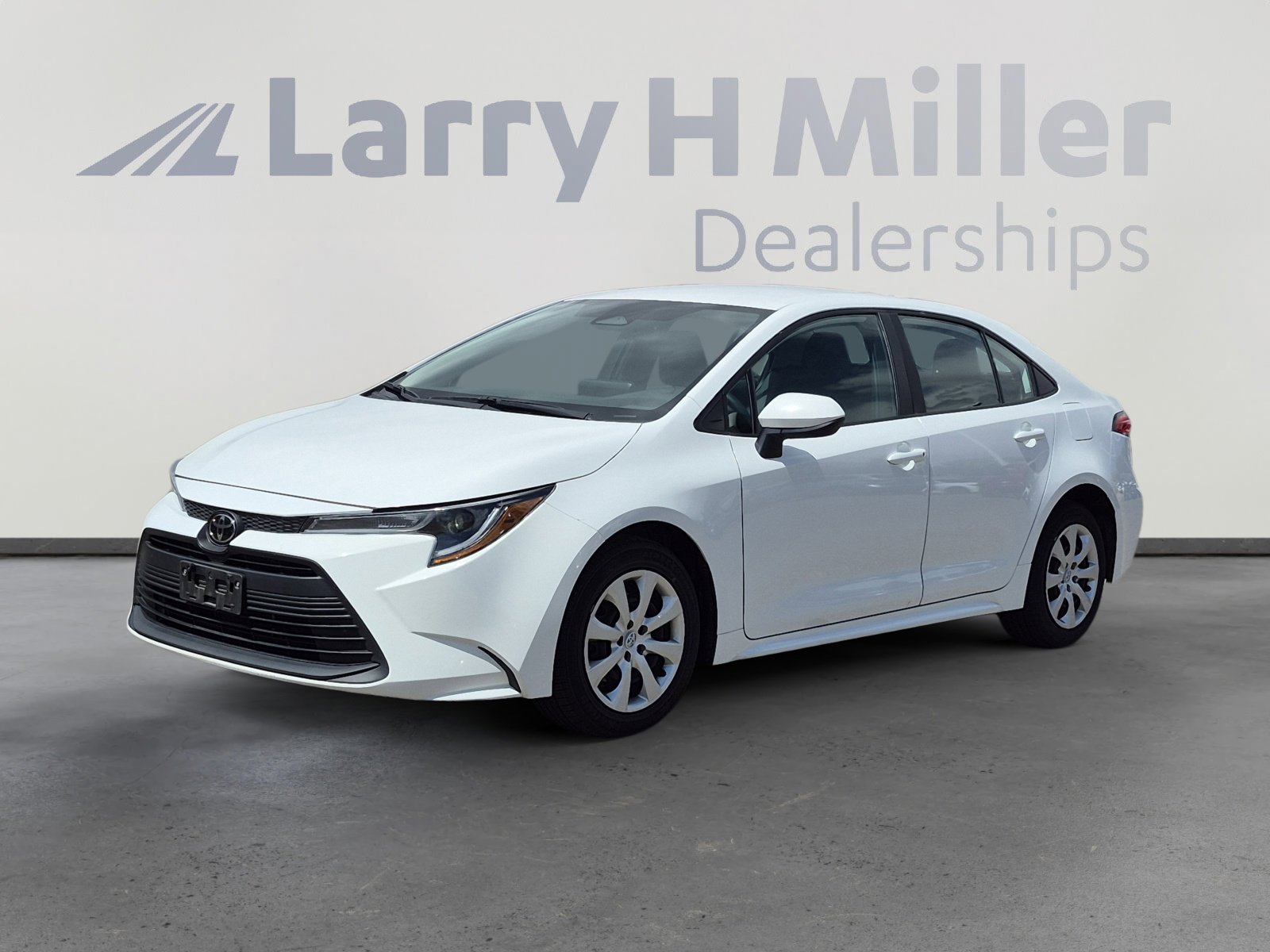 Certified 2024 Toyota Corolla LE image 1