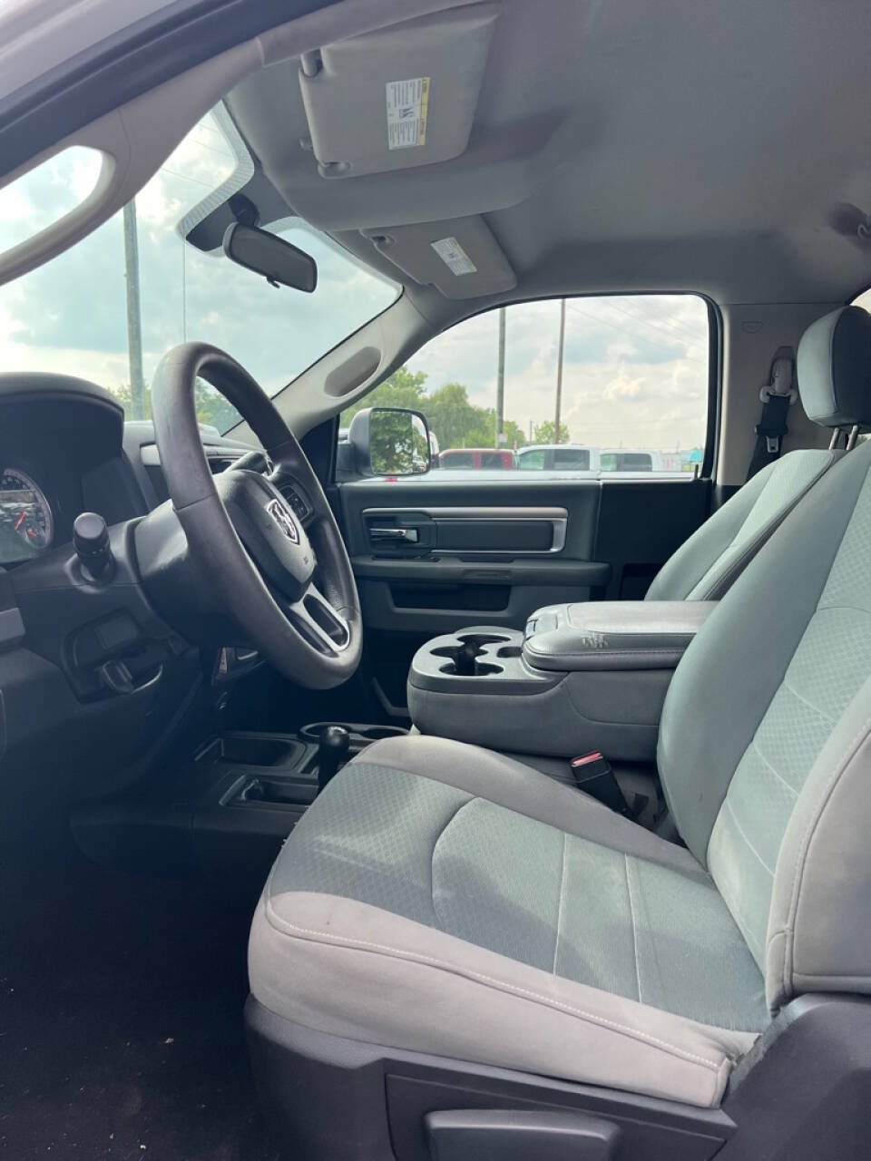 Used 2016 RAM 2500 Tradesman w/ Chrome Appearance Group AWD/4WD image 8