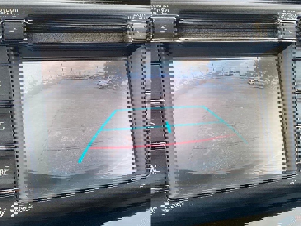 Used 2015 Toyota RAV4 Limited w/ Technology Package image 22