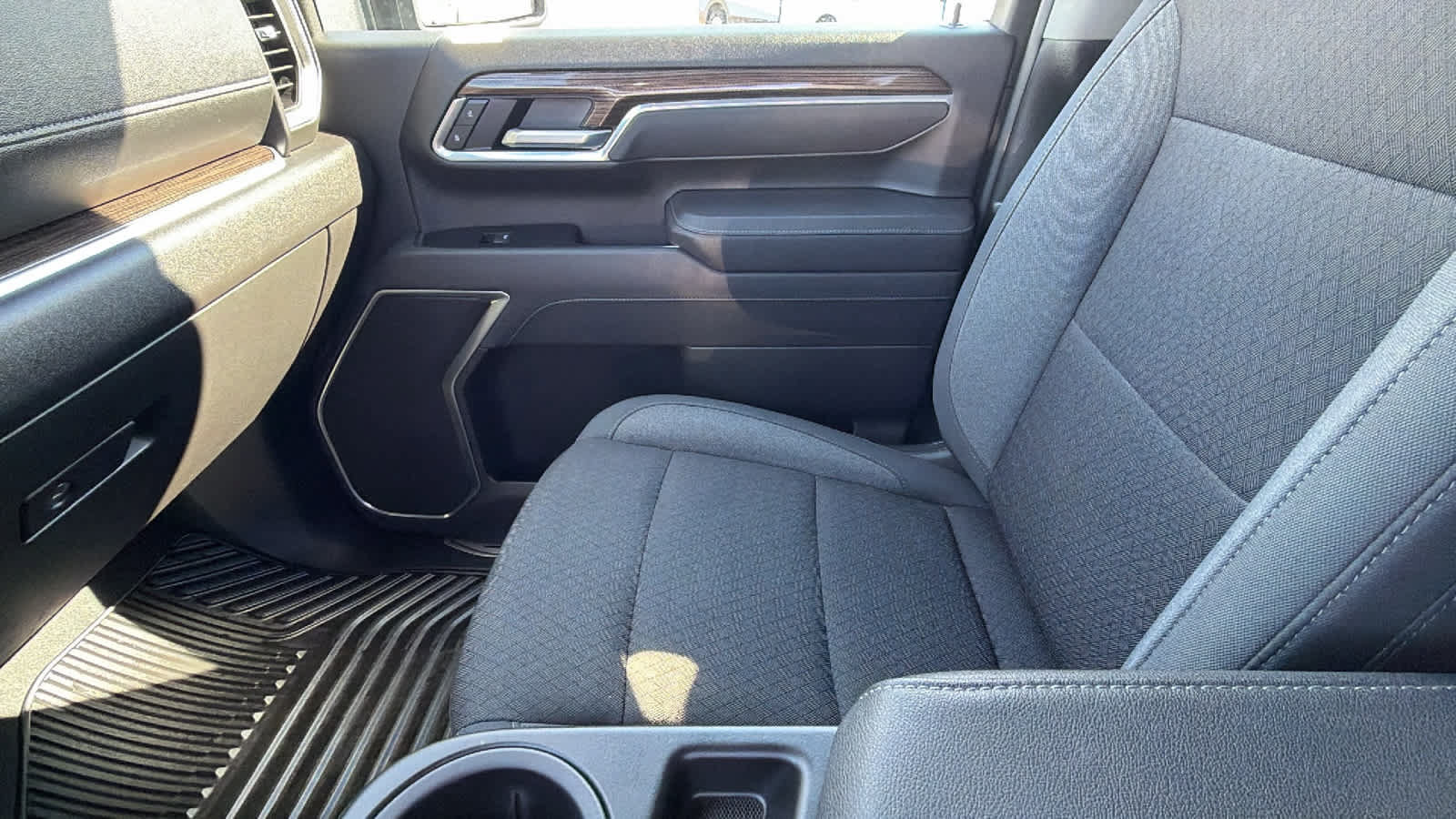 Used 2025 Chevrolet Silverado 3500 LT AWD/4WD image 12