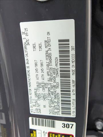 Used 2025 Toyota Tacoma SR5 AWD/4WD image 24