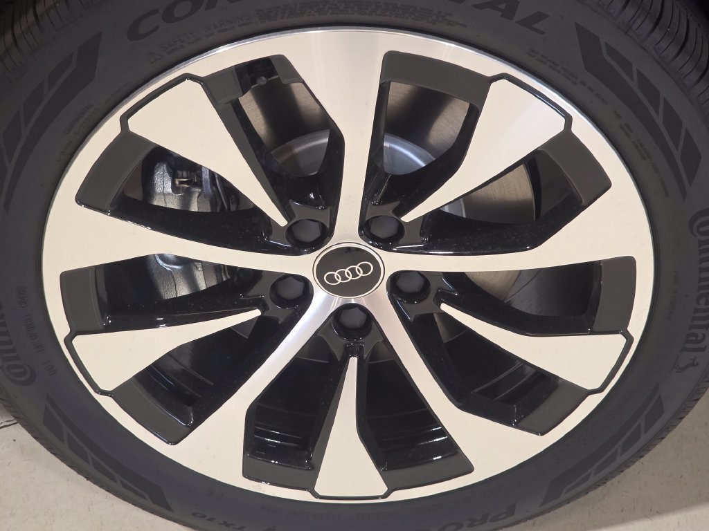 New 2026 Audi Q3 quattro 2.0T AWD/4WD image 8