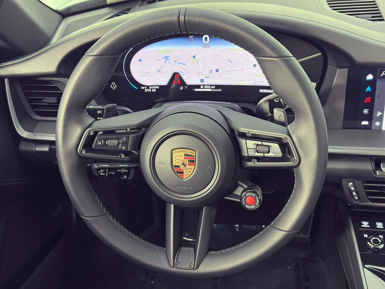 Used 2025 Porsche 911 Carrera RWD image 20