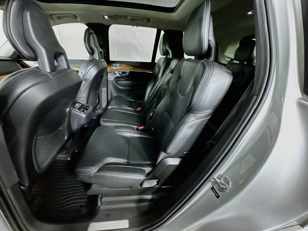 Used 2018 Volvo XC90 T6 Inscription w/ Convenience Package AWD/4WD image 32