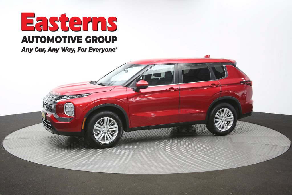 Used 2024 Mitsubishi Outlander ES AWD/4WD image 57