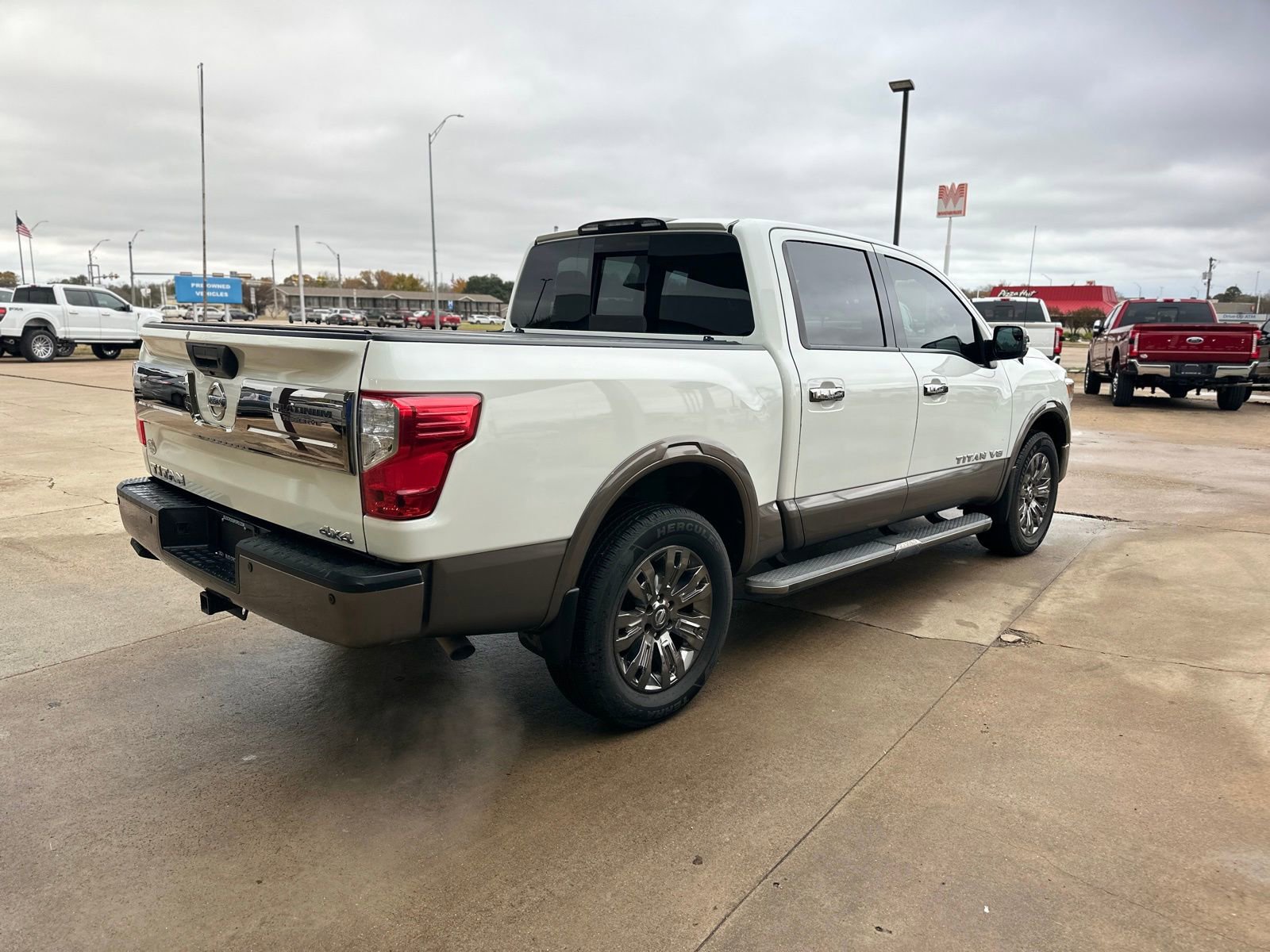 Used 2018 Nissan Titan Platinum Reserve w/ Platinum Utility Package image 2