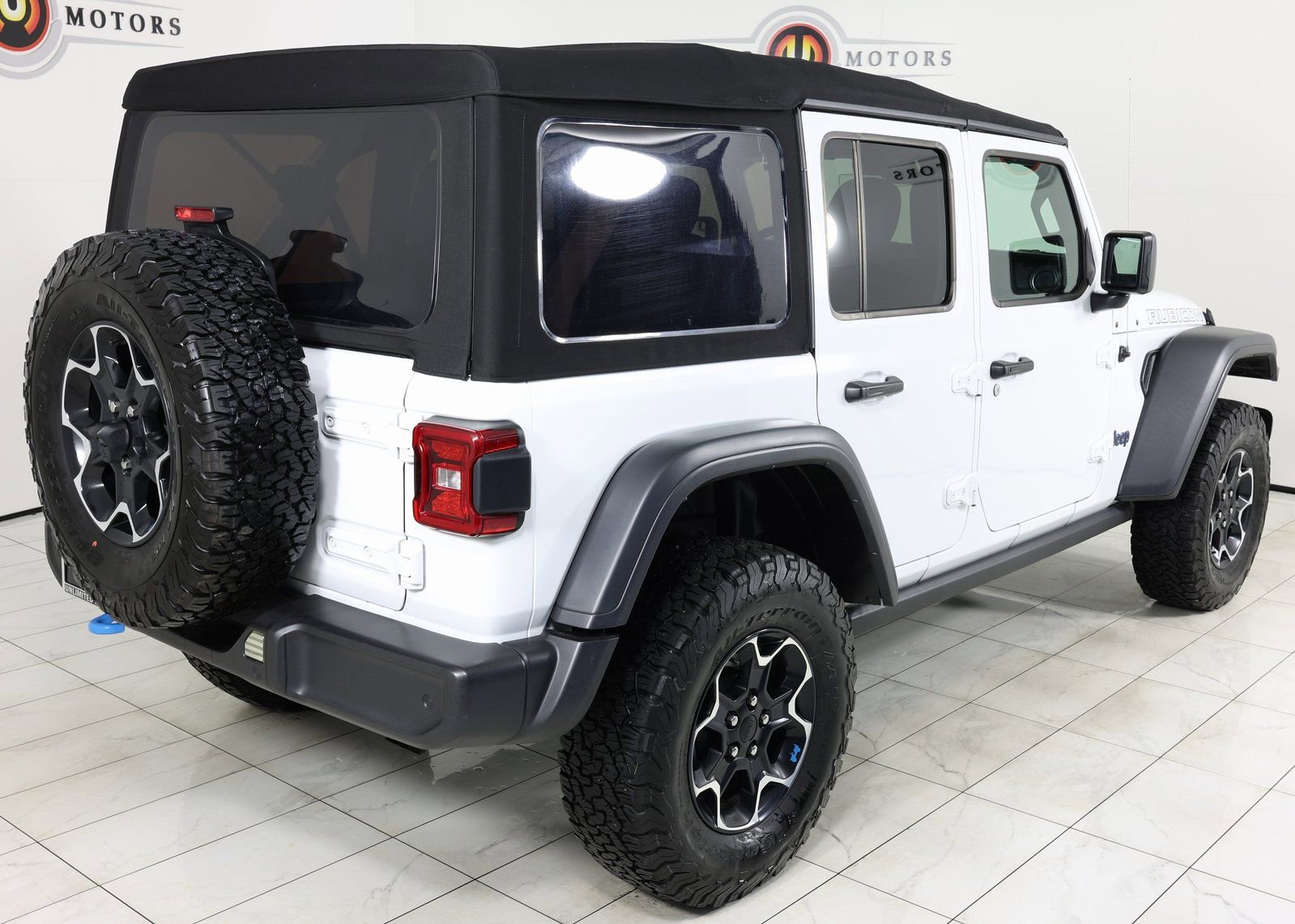 Used 2022 Jeep Wrangler Unlimited Rubicon 4xe w/ Safety Group image 3