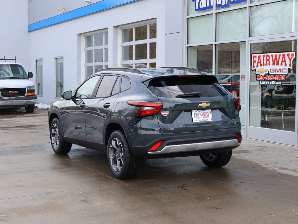 New 2026 Chevrolet Trax LT w/ Driver Confidence Package image 8