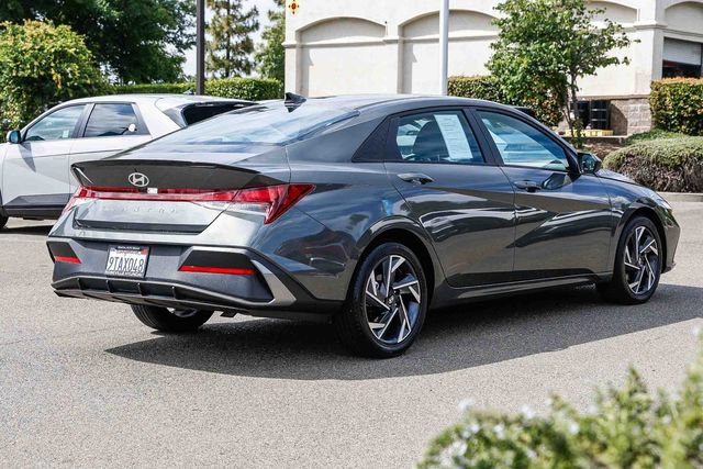 Certified 2025 Hyundai Elantra Sport FWD image 5