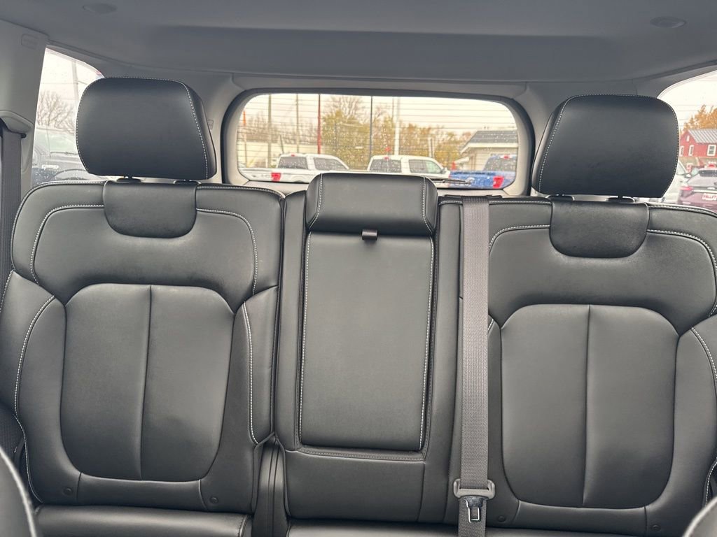 Used 2023 Jeep Grand Cherokee 4WD 4xe image 28