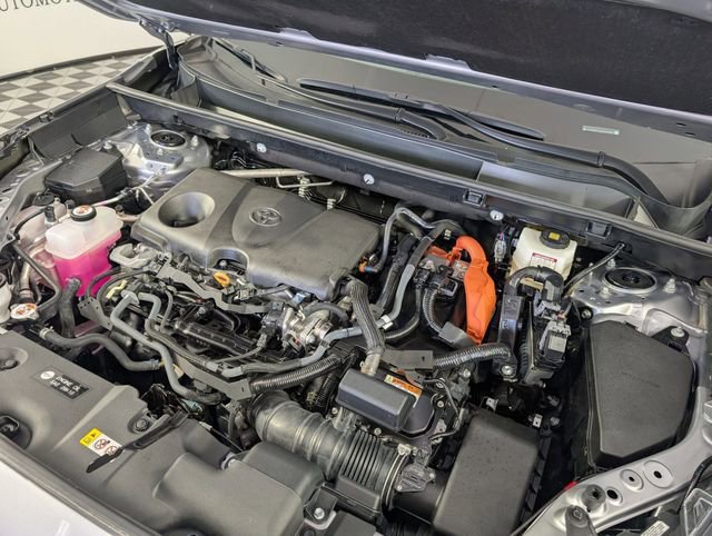Used 2025 Toyota RAV4 XLE image 33