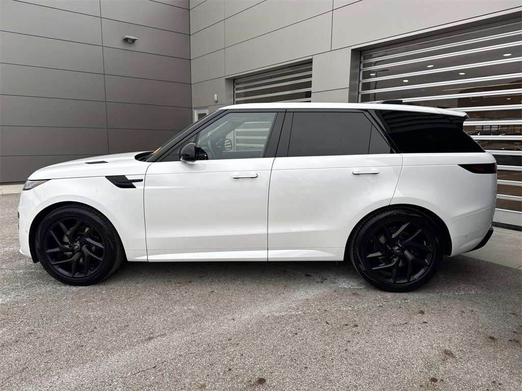 Used 2024 Land Rover Range Rover Sport Dynamic SE image 4