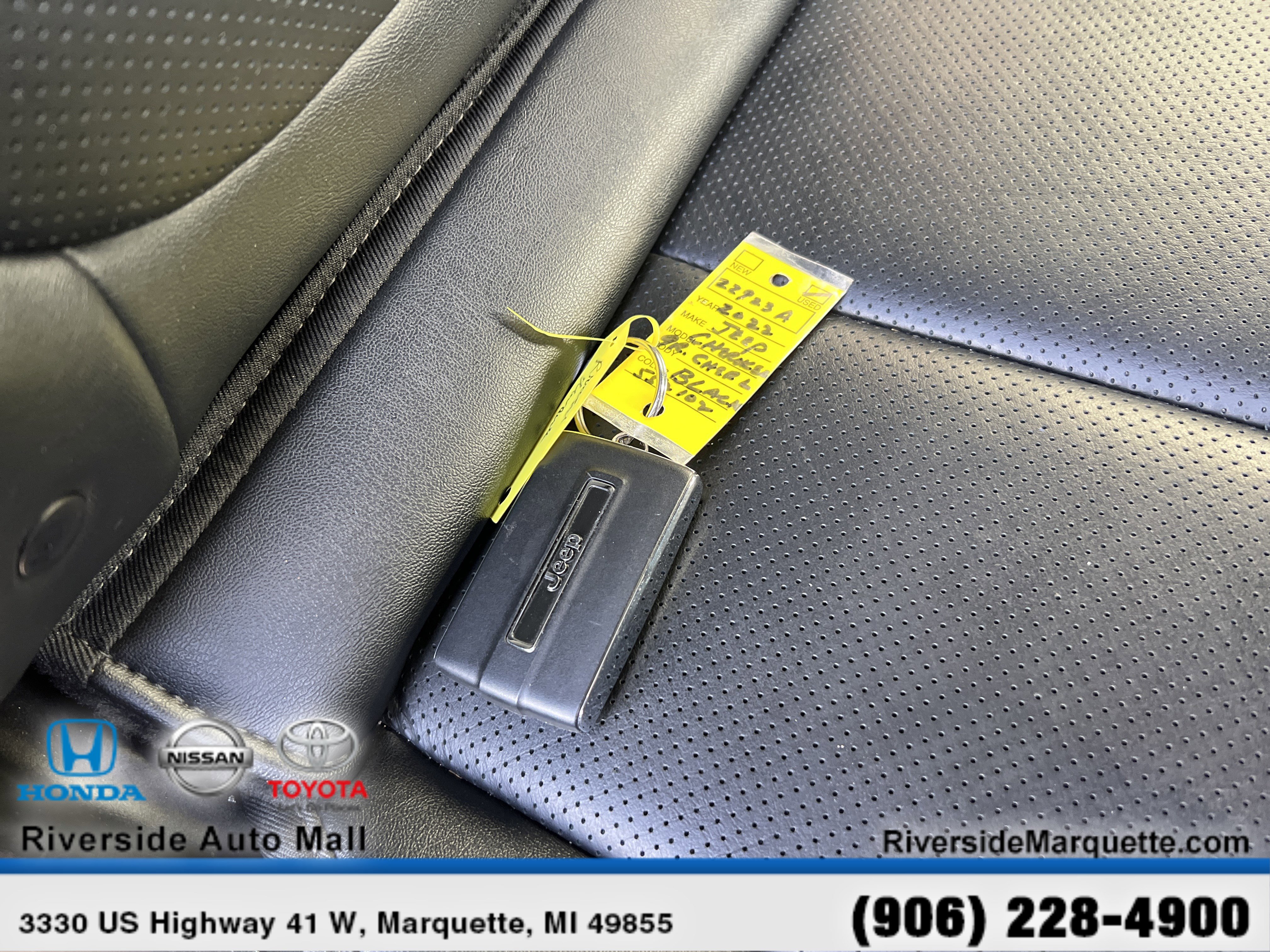 Used 2022 Jeep Grand Cherokee L Overland w/ Advanced Protech Group III image 28