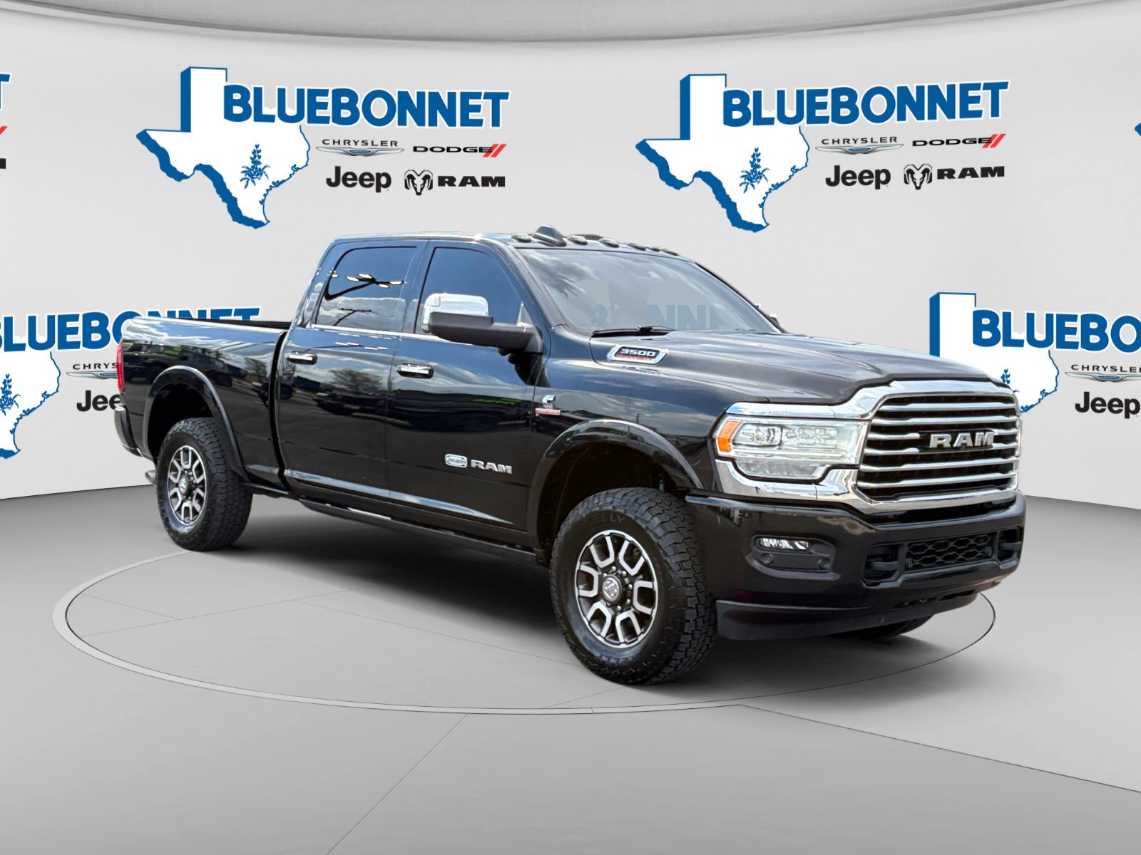 Used 2022 RAM 3500 Limited AWD/4WD image 3