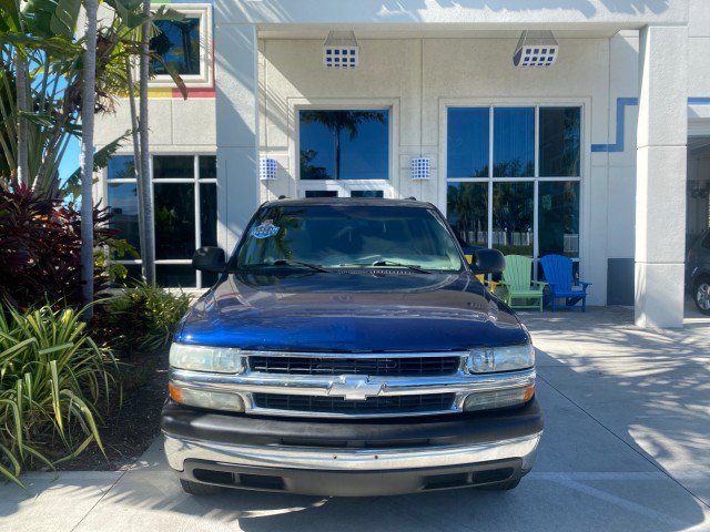 Used 2003 Chevrolet Suburban LS image 29