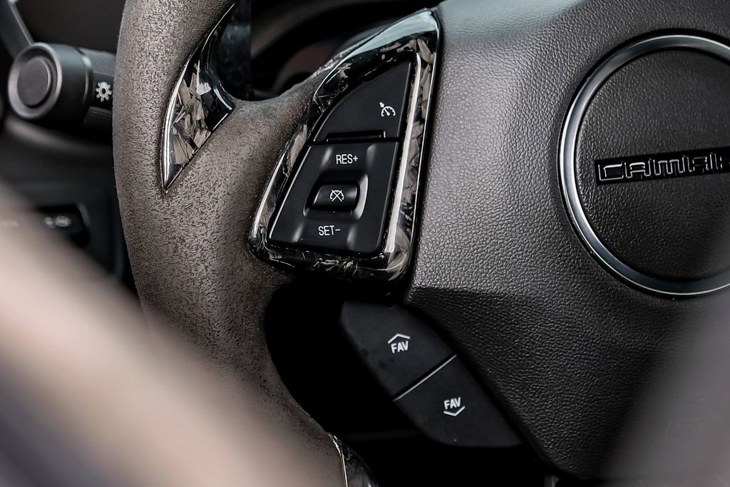 Used 2019 Chevrolet Camaro ZL1 image 16