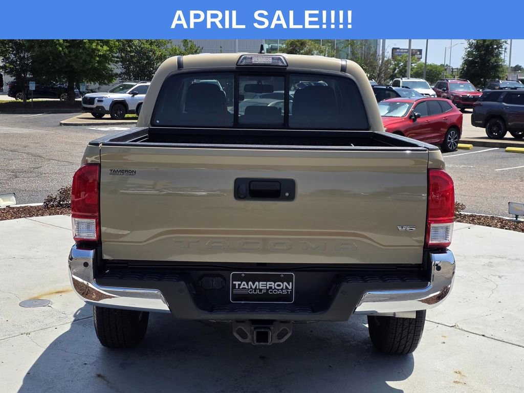 Used 2017 Toyota Tacoma SR5 w/ Tow Package RWD image 3