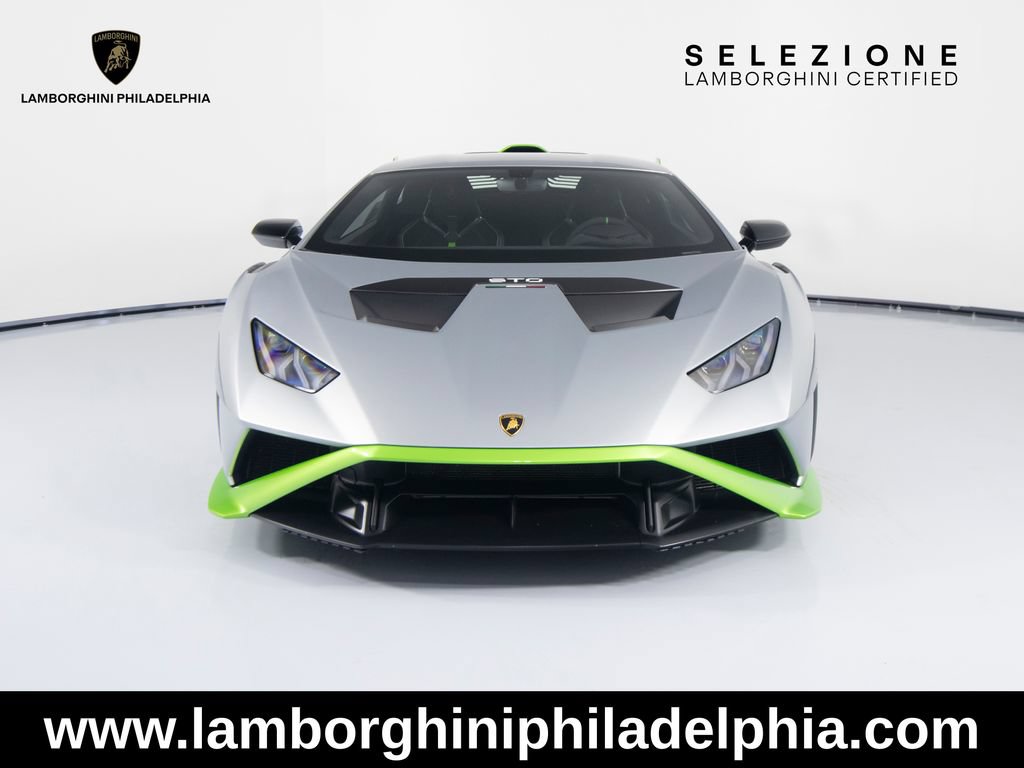 Used 2023 Lamborghini Huracan STO RWD image 2