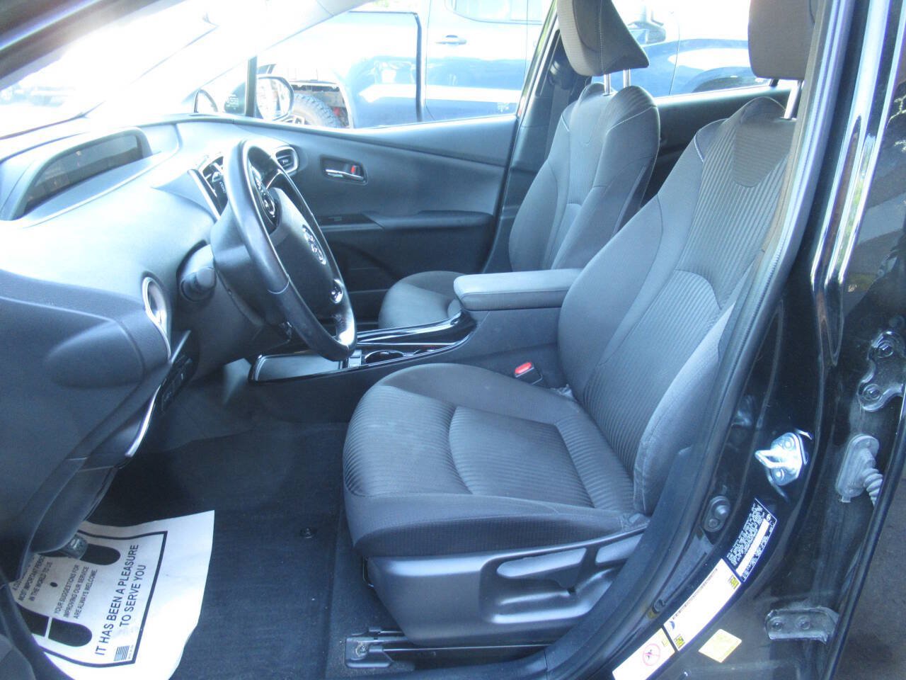 Used 2021 Toyota Prius Prime LE FWD image 18