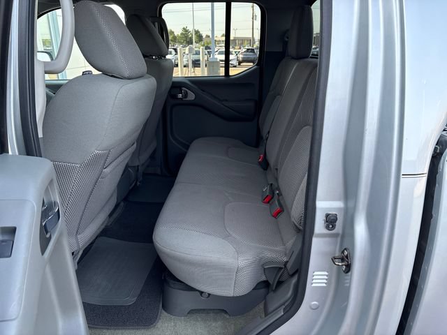 Used 2016 Nissan Frontier SV AWD/4WD image 25