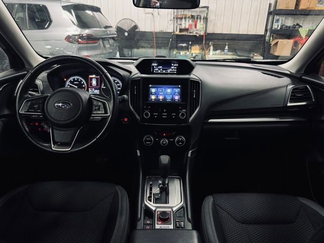 Used 2023 Subaru Forester Premium AWD/4WD image 24