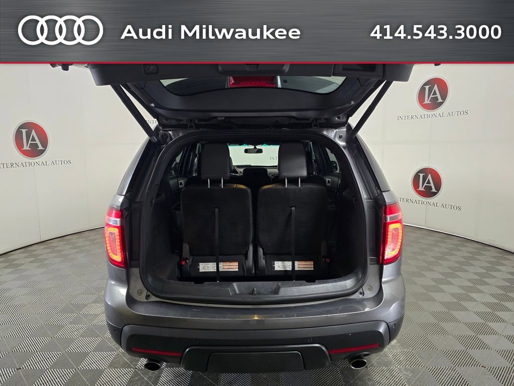 Used 2014 Ford Explorer XLT w/ Equipment Group 202A image 10