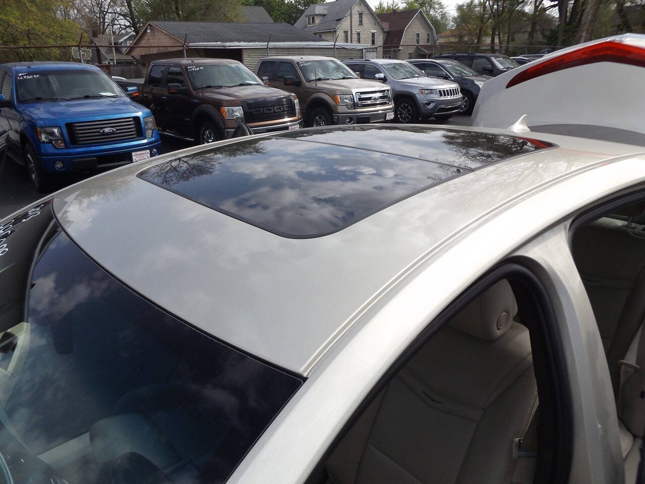 Used 2013 Cadillac XTS Luxury w/ Driver Awareness Package FWD image 15