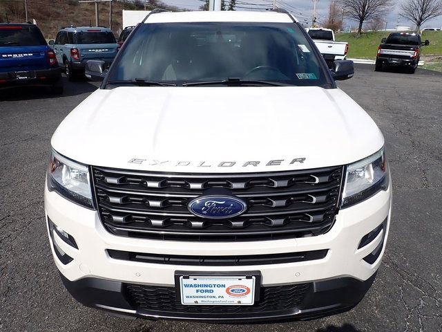 Used 2017 Ford Explorer XLT w/ Equipment Group 202A image 8