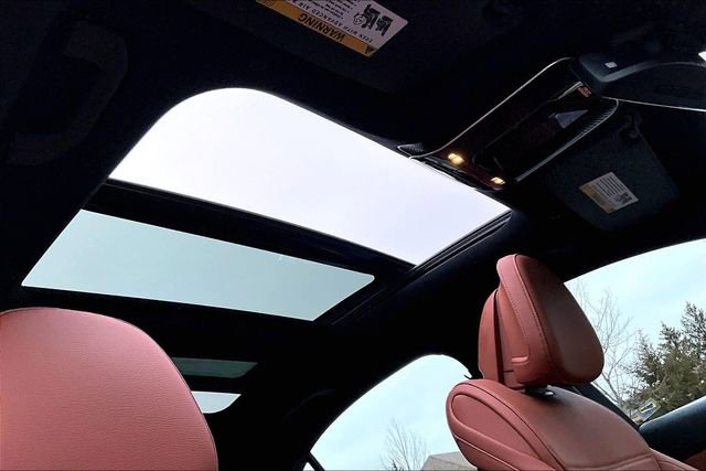 Used 2025 Mercedes-Benz C 300 4MATIC Sedan image 30