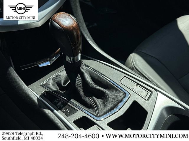 Used 2010 Cadillac SRX Luxury image 34