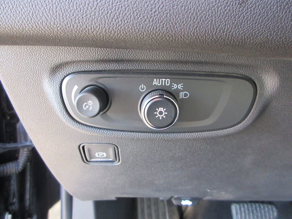 Certified 2023 GMC Terrain SLE image 22