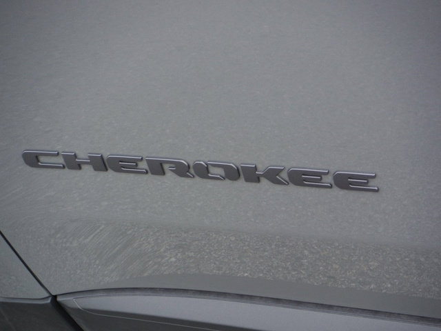 New 2026 Jeep Cherokee Laredo AWD/4WD image 4
