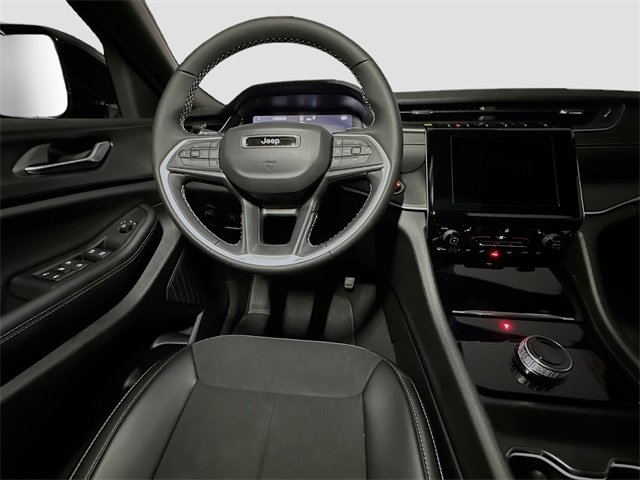 New 2025 Jeep Grand Cherokee L Altitude image 27